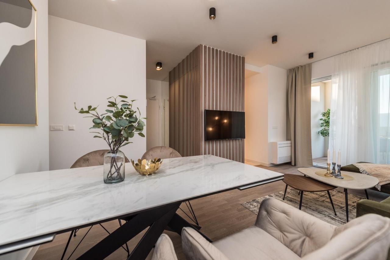 Green Sky Luxury Penthouse Apartment Zára Kültér fotó