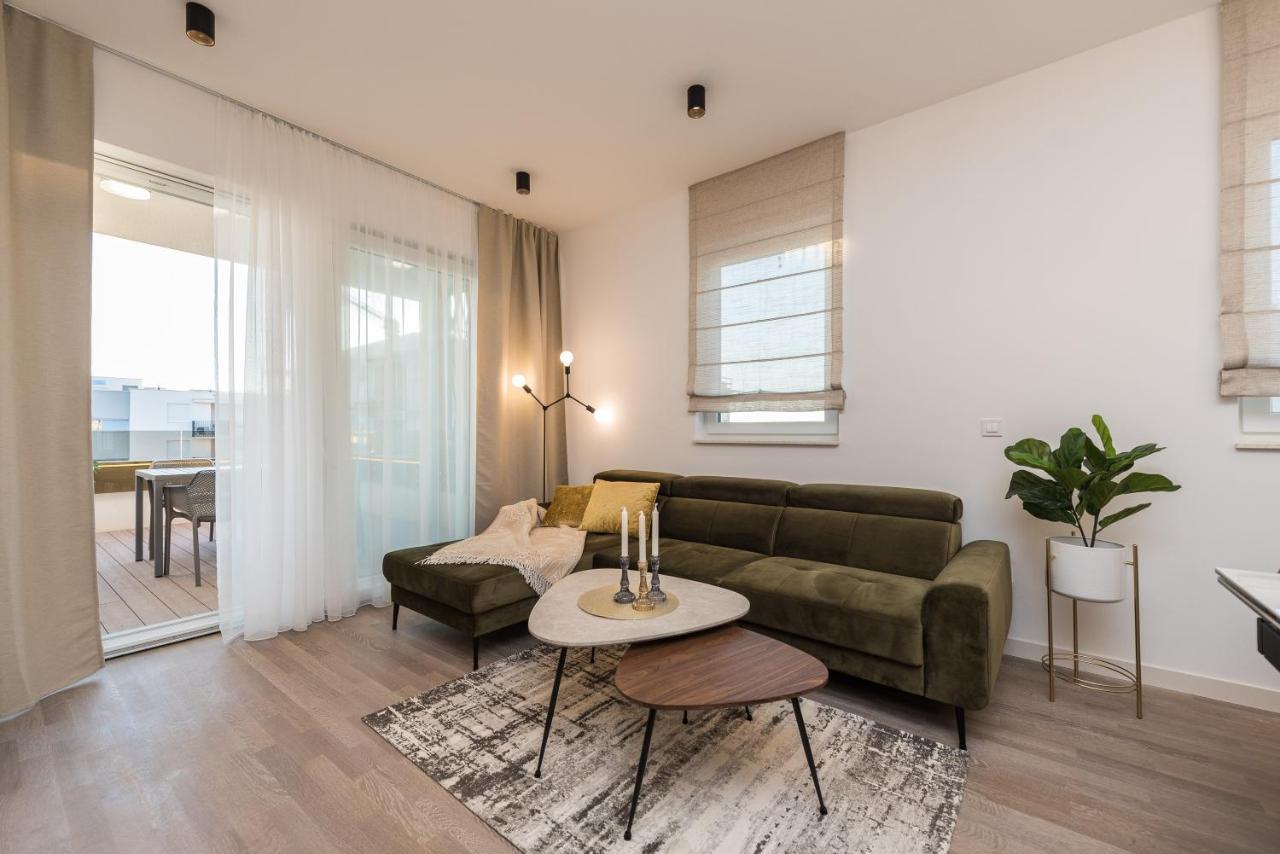 Green Sky Luxury Penthouse Apartment Zára Kültér fotó