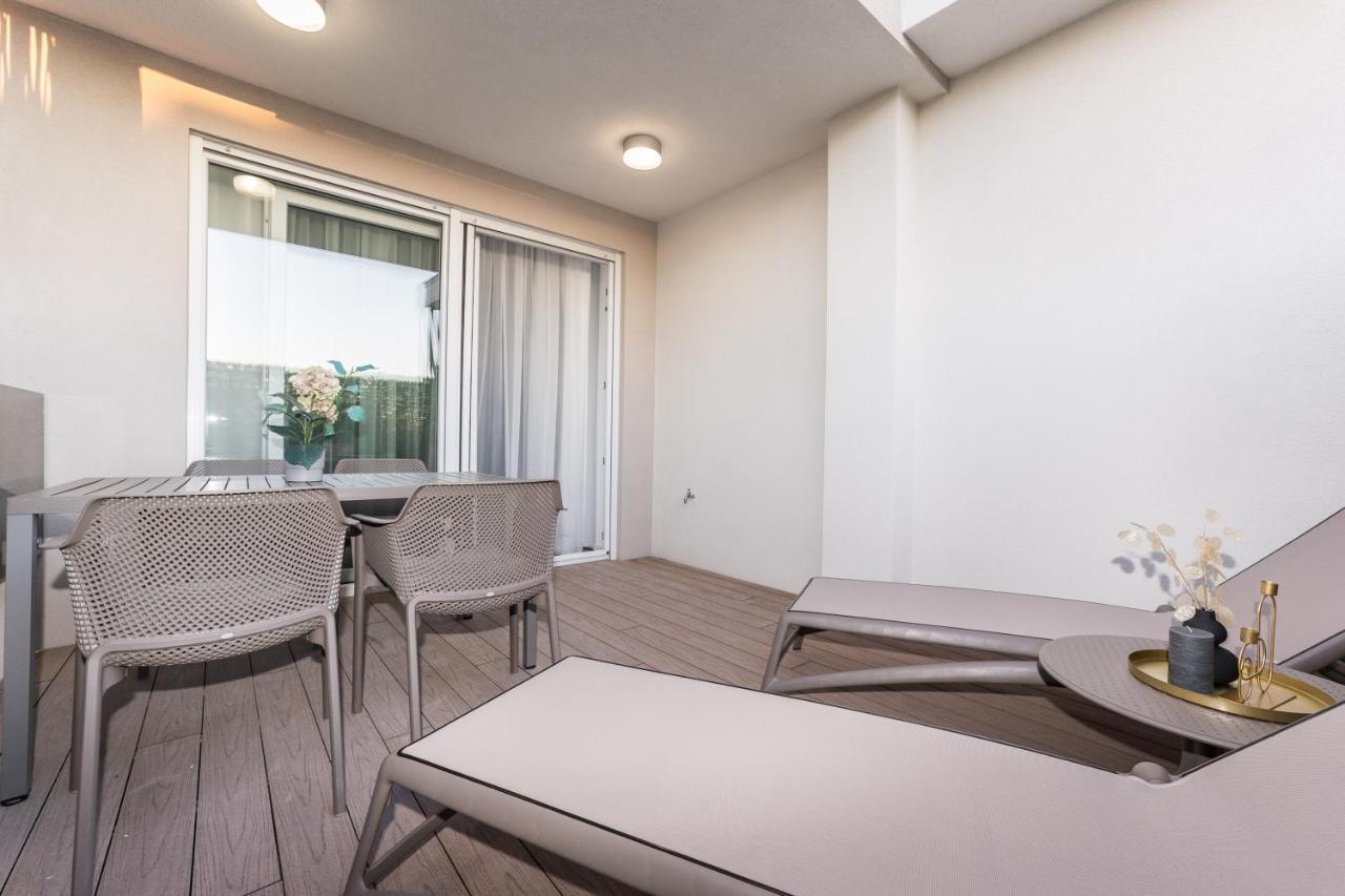 Green Sky Luxury Penthouse Apartment Zára Kültér fotó
